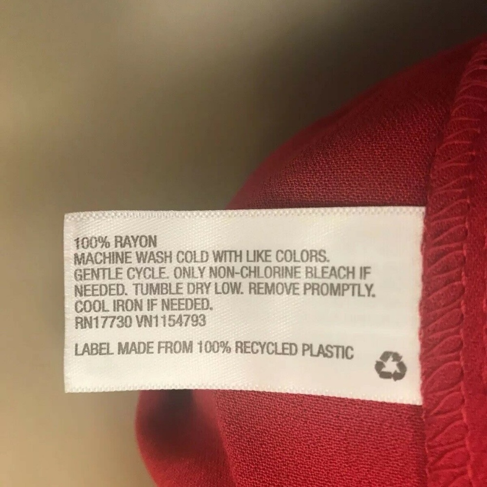 NWT Mossimo Women's  Red Peasant Blouse - Picture 7 of 7